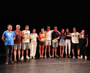Acte de lliurament dels premis als treballs de recerca 2022, al Teatre L'Ateneu
